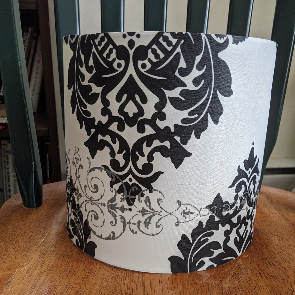 Damask 9" Lampshade